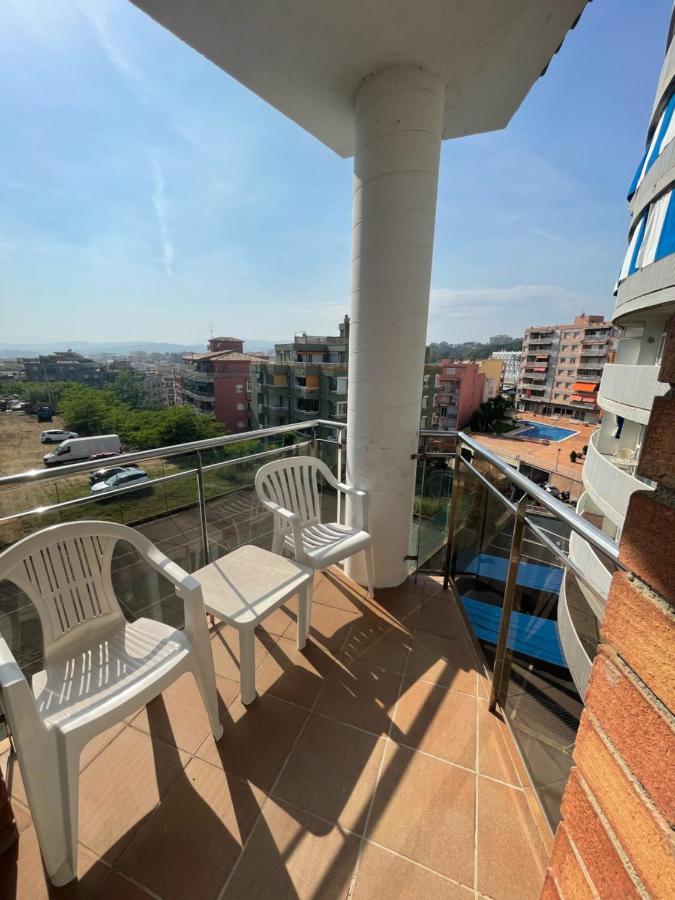 Two-Bedroom Apartment with Balcony,1601700618:JPEG