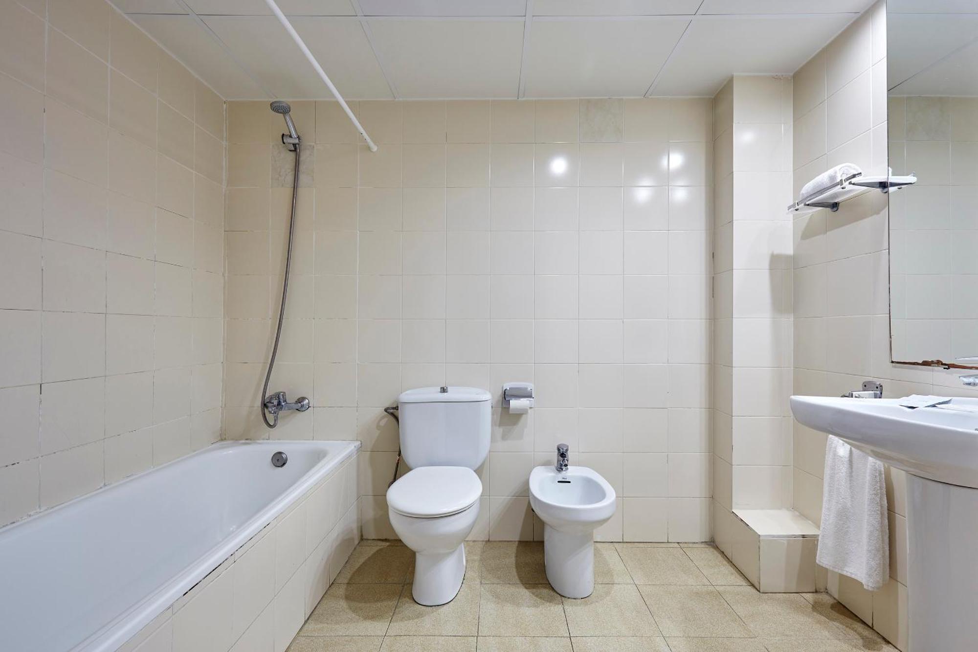 Budget Single Room