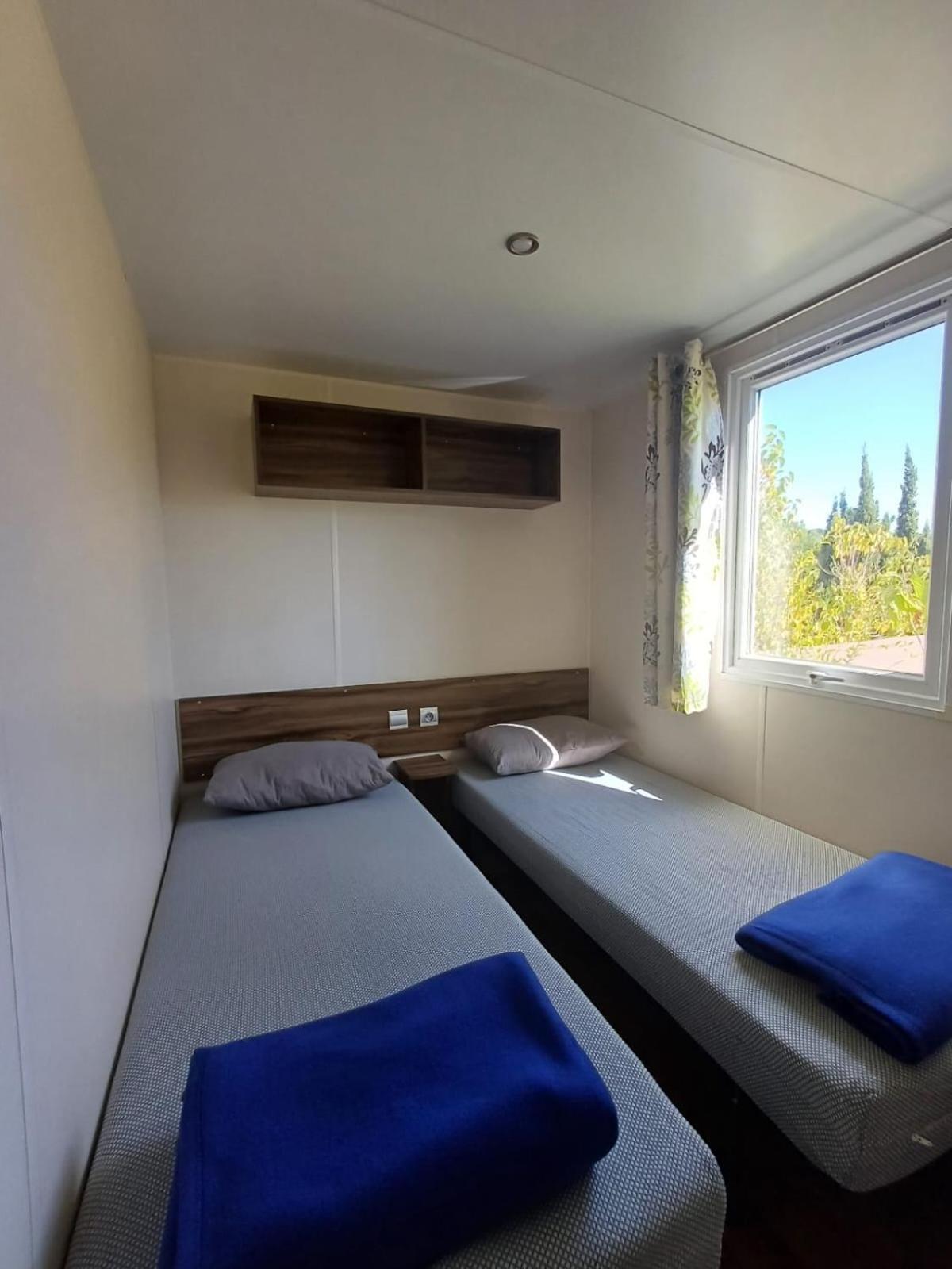 Mobile Home,1621458753:JPEG