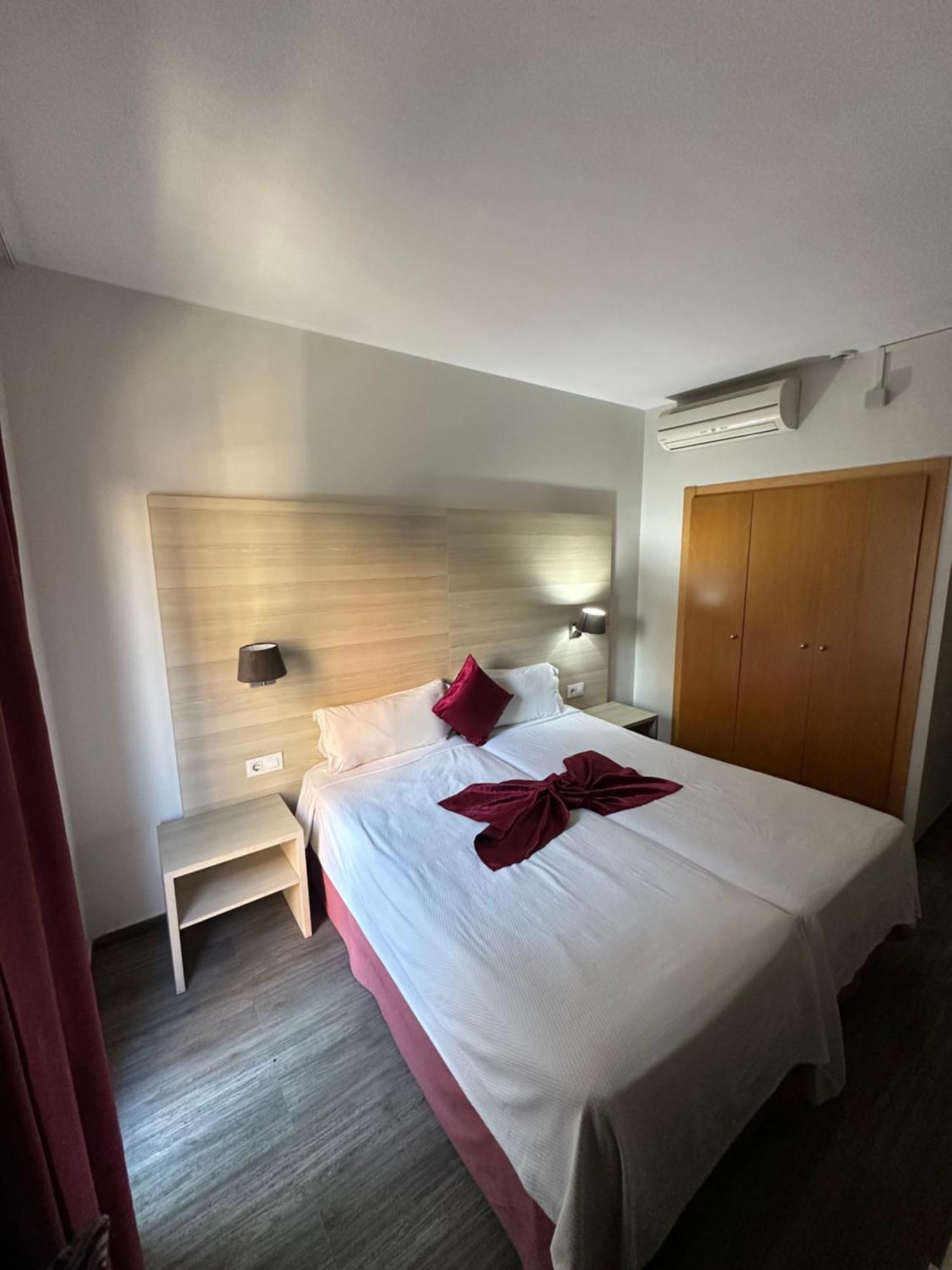 Twin Room Balcony,1742609443:JPEG