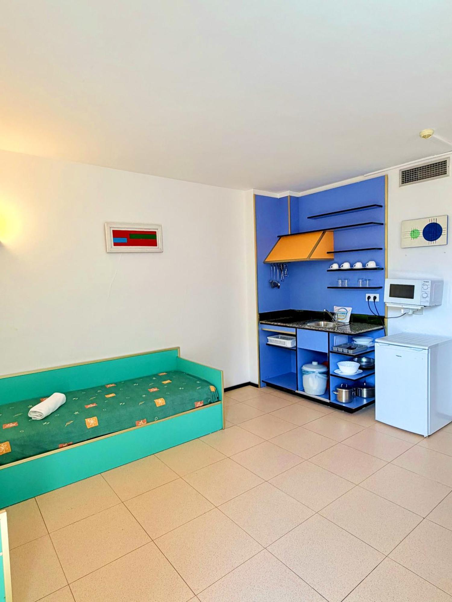 One-Bedroom Apartment,1765825377:JPEG