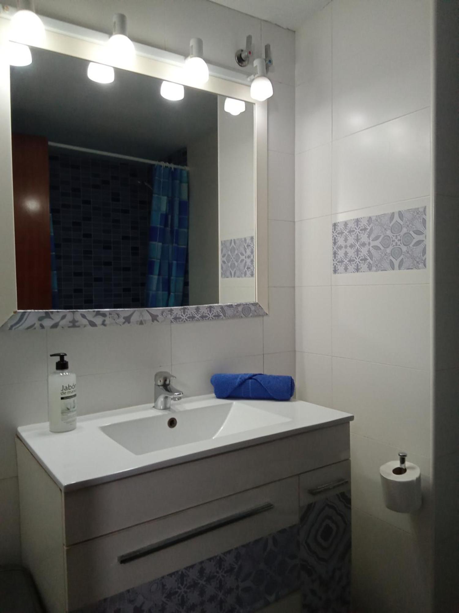 Four-Bedroom Apartment Sea View