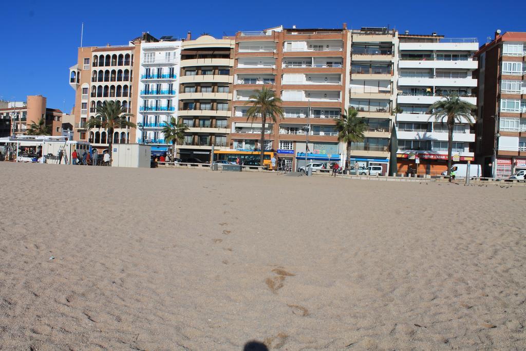 Four-Bedroom Apartment Sea View