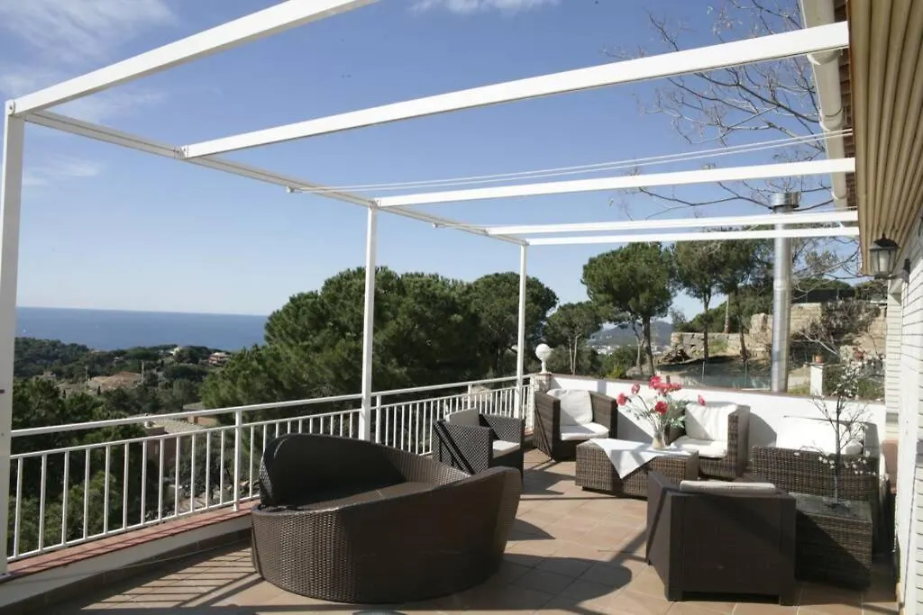 Villa Ines Upper Part Sleeps 4 With Pool, Seaview, Wifi And Streamingservices-1