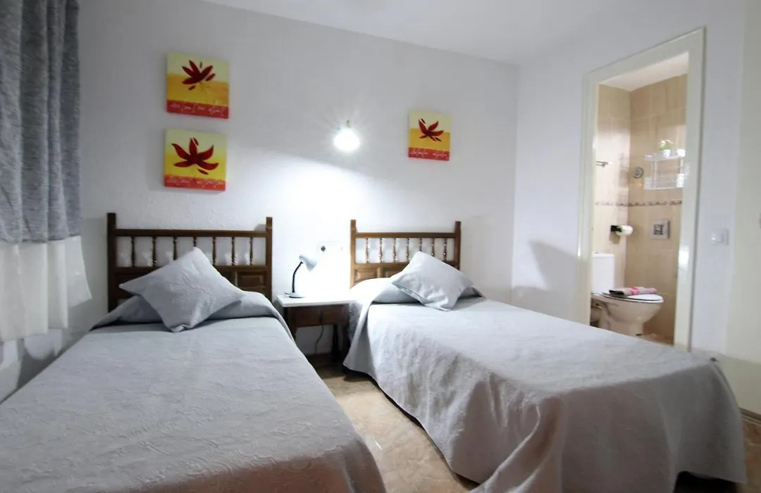 Apartment With Balcony Close To The Beach-1