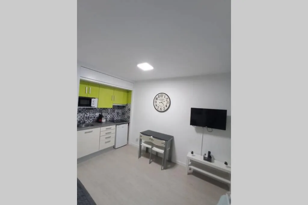 Apartamento Con Piscina A 2 Minutos De La Playa!!!-1