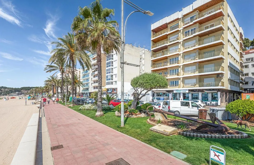 Amazing Apartment In Lloret De Mar With 2 Bedrooms And Wifi-1