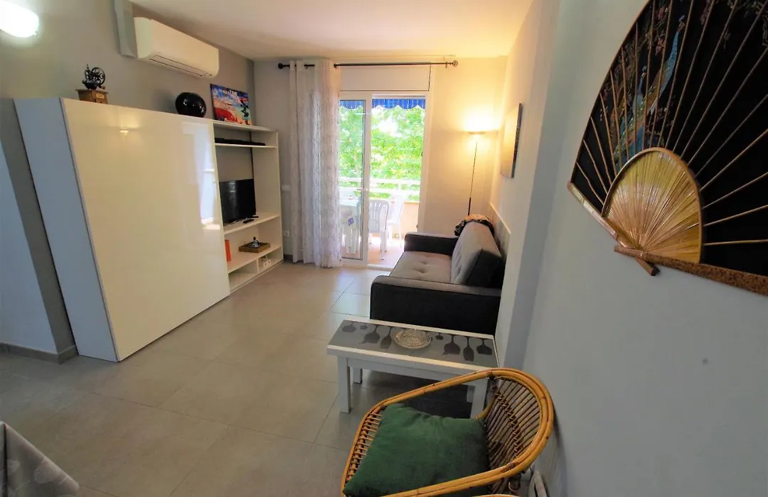 V&V Lloret- Apartamento Blanc-1