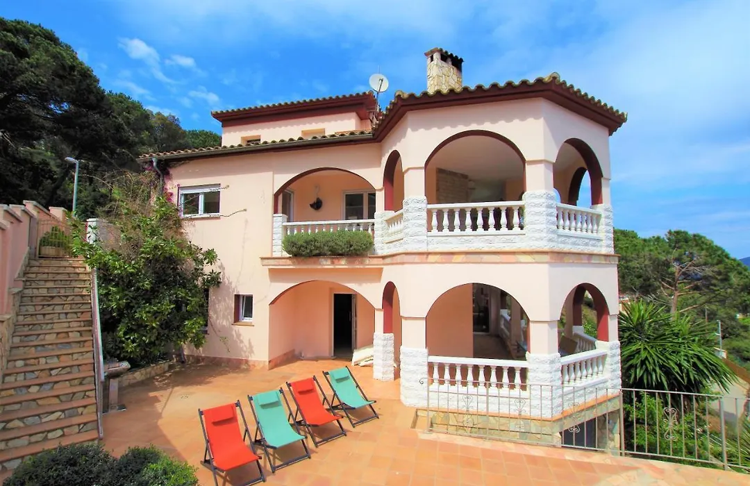-Tancat- V&V Lloret- Villa Christine-1