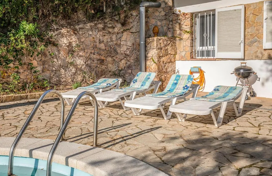 Nice Home In Lloret De Mar With 2 Bedrooms And Outdoor Swimming Pool-1