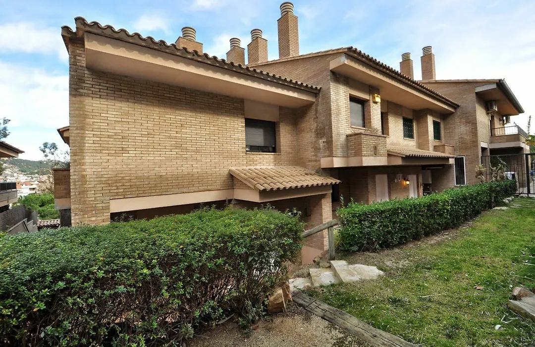 Townhouse Lloret-1