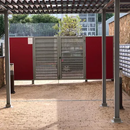 Apartamento De 3 Dormitorios Equipado Fenals-2