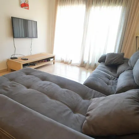 Apartamento De 3 Dormitorios Equipado Fenals-3