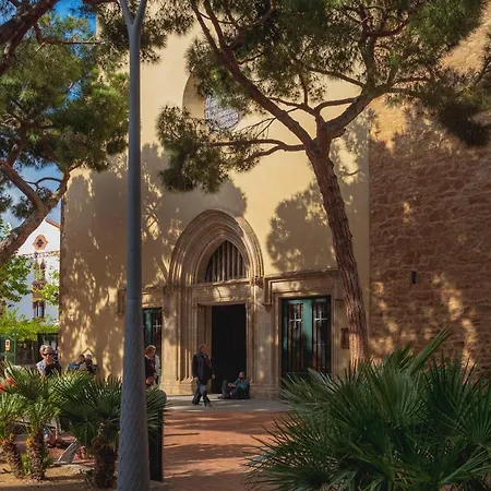 Fantastic 3 Bedroom Apartment, 300M To The Sea-2