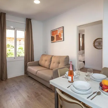 Amazing Apartment In Lloret De Mar With 2 Bedrooms And Wifi-2