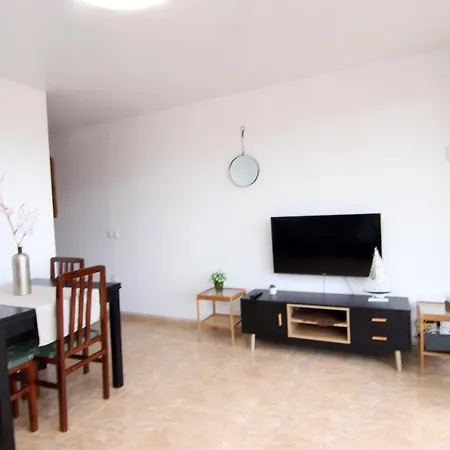 Apartment With Balcony Close To The Beach-2