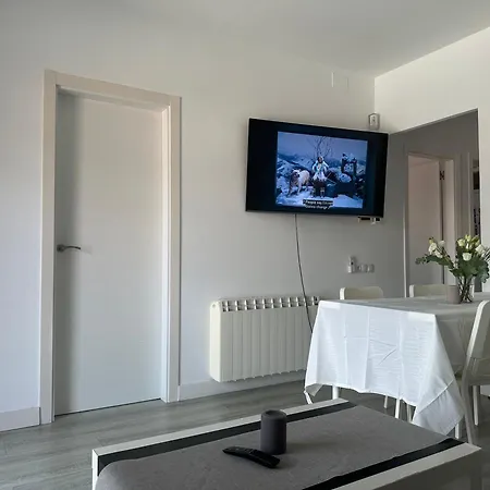 White Apartment-2