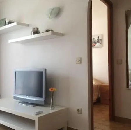 Apartamentos Paradise Park Fenals-3