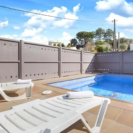 Villa Ferreira-2